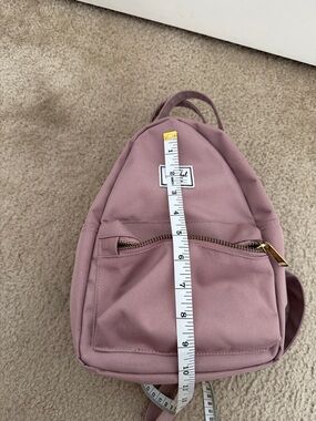 Herschel NOVA BACKPACK MINI
Ash Rose